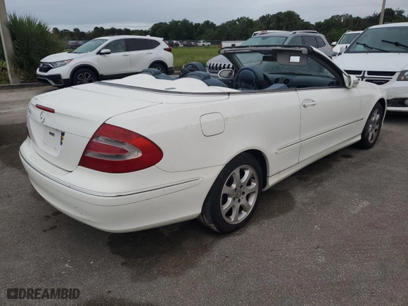 2004 Mercedes-Benz CLK-Class Cabriolet 3.2L with VIN WDBTK65G04T015892, listed as a Copart auction lot 74207654 with 0 mi miles and Salvage Title. Bid and sale history available at carsss.com. Image 3.