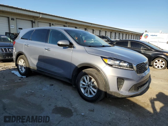 2020 Kia Sorento LX z VIN 5XYPG4A32LG671064, wystawiony jako Copart lot #43046395 z przebiegiem 87 186 mil mil oraz Szkoda całkowita • Salvage title. Historia ofert i sprzedaży dostępna na DreamBid. Obrazek 4.