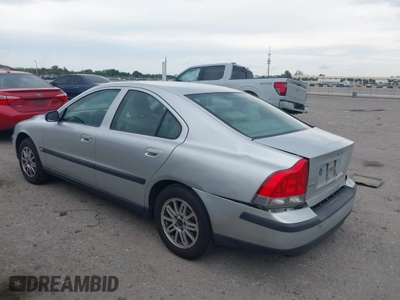 2004 Volvo S60 с VIN YV1RS61T842410353, выставлен на аукционе IAAI как лот 41880811 с пробегом 94 697 миль миль и . История ставок и продаж доступна на DreamBid. Изображение 3.