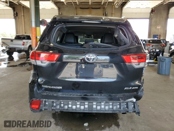 2017 Toyota Highlander XLE with VIN 5TDJZRFH0HS455595, listed as a Copart auction lot 61916645 with 196,009 mi miles and Non repairable. Bid and sale history available at DreamBid. Image 6.