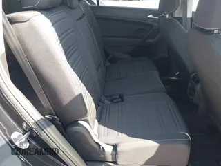 2024 Volkswagen Tiguan S z VIN 3VVRB7AX4RM226494, wystawiony jako IAAI lot #42000799 z przebiegiem 946 mil mil oraz . Historia ofert i sprzedaży dostępna na DreamBid. Obrazek 8.