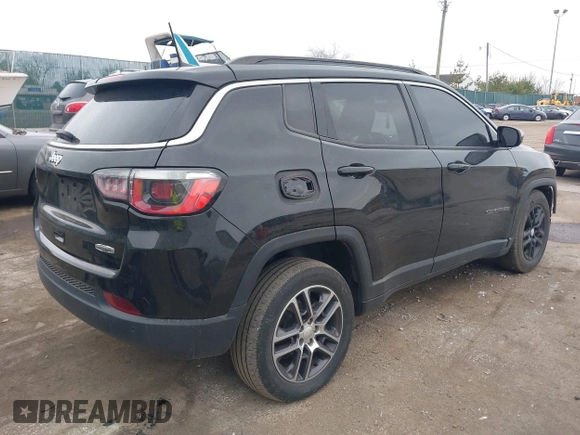 2018 Jeep Compass Latitude with VIN 3C4NJCBB7JT285996, listed as a IAAI auction lot 42063437 with 91,505 mi miles and . Bid and sale history available at DreamBid. Image 4.