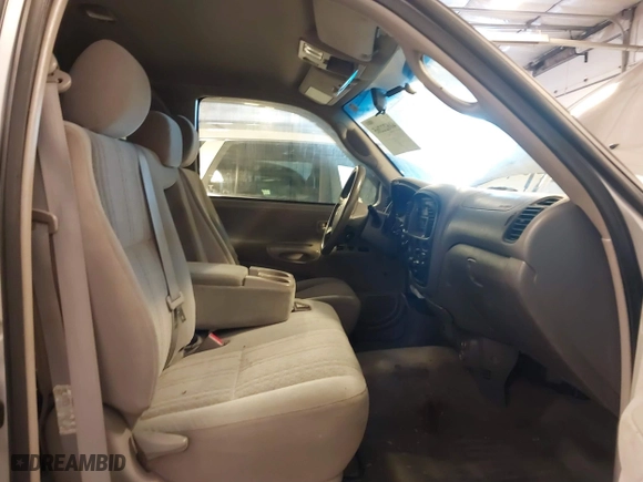 2005 Toyota Tundra SR5 with VIN 5TBBT44155S459077, listed as a IAAI auction lot 41622265 with 210,746 mi miles. Bid and sale history available at carsss.com. Image 5.