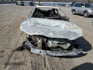 2013 BMW 3 Series 328i z VIN WBAKE5C55DJ107511, wystawiony jako Copart lot #47297595 z przebiegiem Nie podano mil oraz Szkoda całkowita • Salvage title. Historia ofert i sprzedaży dostępna na DreamBid. Obrazek 5.
