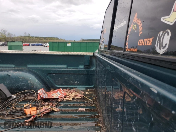 1998 Chevrolet Silverado 1500 with VIN 1GCEK14R0WZ137636, listed as a Copart auction lot 50781335 with 276,184 mi miles and Salvage Title. Bid and sale history available at DreamBid. Image 10.