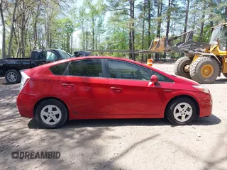 2011 Toyota Prius I with VIN JTDKN3DU9B5319489, listed as a IAAI auction lot 42062283 with 201,317 mi miles. Bid and sale history available at carsss.com. Image 13.