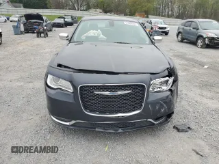 2018 Chrysler 300 Limited z VIN 2C3CCAEG7JH148759, wystawiony jako Copart lot #51634465 z przebiegiem 93 944 mil mil oraz Szkoda całkowita • Salvage title. Historia ofert i sprzedaży dostępna na DreamBid. Obrazek 5.