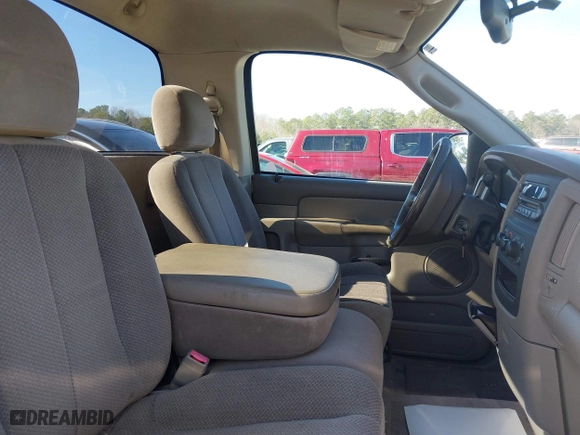 2003 Dodge Ram 1500 ST with VIN 1D7HA16D73J638363, listed as a IAAI auction lot 41421656 with 207,687 mi miles. Bid and sale history available at carsss.com. Image 5.