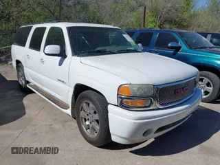 2006 GMC Yukon XL Denali with VIN 1GKFK66U56J122264, listed as a IAAI auction lot 41837378 with 230,008 mi miles. Bid and sale history available at carsss.com. Image 1.