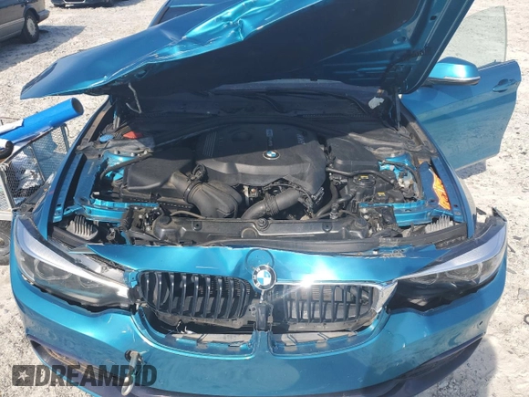 2019 BMW 4 Series 430i xDrive with VIN WBA4J3C55KBL05909, listed as a Copart auction lot 61330605 with 108,983 mi miles and Salvage title. Bid and sale history available at DreamBid. Image 11.