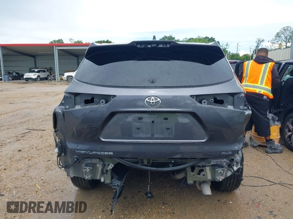 2023 Toyota Highlander L with VIN 5TDKDRAH8PS513610, listed as a IAAI auction lot 42474619 with 39,995 mi miles and . Bid and sale history available at DreamBid. Image 17.