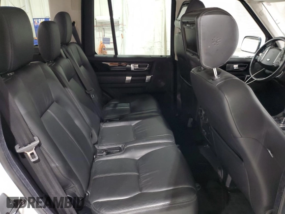 2011 Land Rover LR4 Lux with VIN SALAK2D46BA585602, listed as a Copart auction lot 54213545 with 200,777 mi miles and Salvage title. Bid and sale history available at DreamBid. Image 11.
