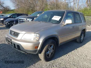2000 Honda CR-V SE with VIN JHLRD187XYS014686, listed as a IAAI auction lot 42052783 with 208,740 mi miles. Bid and sale history available at carsss.com. Image 2.
