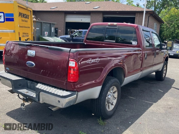 2008 Ford F-250 XL z VIN 1FTSW21568EB00082, wystawiony jako Copart lot #62956565 z przebiegiem 240 495 mil mil oraz Czysty tytuł • Clean title. Historia ofert i sprzedaży dostępna na DreamBid. Obrazek 4.