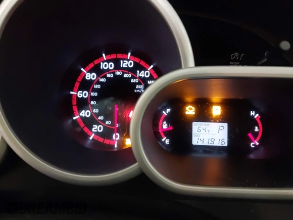 2009 Pontiac Vibe 1SB with VIN 5Y2SP67089Z433703, listed as a IAAI auction lot 42050246 with 141,916 mi miles and . Bid and sale history available at DreamBid. Image 7.