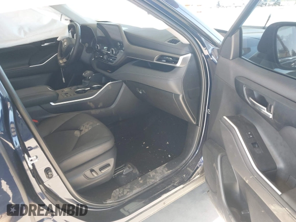 2023 Toyota Highlander L with VIN 5TDKDRAH3PS526958, listed as a IAAI auction lot 42397325 with 10,430 mi miles and . Bid and sale history available at DreamBid. Image 5.