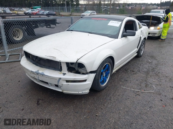 2007 Ford Mustang GT Deluxe with VIN 1ZVFT82H075304832, listed as a IAAI auction lot 41671385 with 103,268 mi miles and . Bid and sale history available at DreamBid. Image 6.