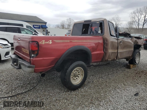 1994 Mazda B-Series Truck LE z VIN 4F4DR17X8RTM16476, wystawiony jako Copart lot #49500745 z przebiegiem 150 457 mil mil oraz Nie do naprawy • Non repairable. Historia ofert i sprzedaży dostępna na DreamBid. Obrazek 3.
