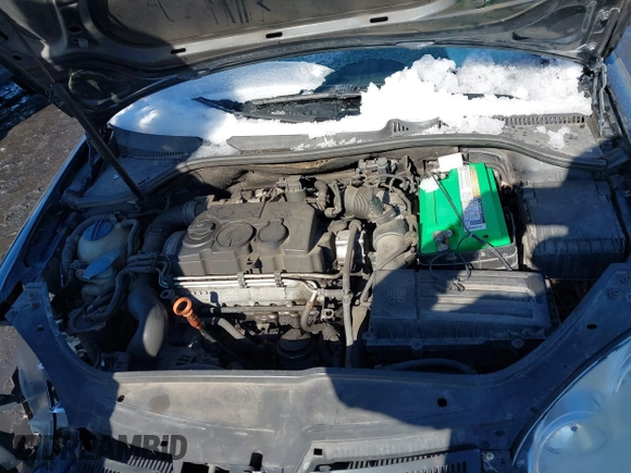 2005 Volkswagen Jetta with VIN 3VWST71K95M634210, listed as a IAAI auction lot 41552649 with 296,831 mi miles and . Bid and sale history available at DreamBid. Image 10.