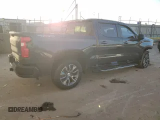 2022 Chevrolet Silverado 1500 RST with VIN 1GCUDEET4NZ577218, listed as a Copart auction lot 42675324 with 25,718 mi miles and Salvage Title. Bid and sale history available at DreamBid. Image 3.