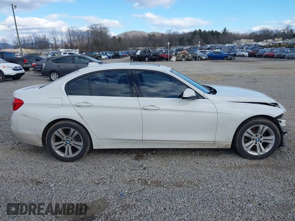 2018 BMW 3 Series 330i xDrive with VIN WBA8D9G52JNU68682, listed as a IAAI auction lot 41421618 with 117,301 mi miles and . Bid and sale history available at DreamBid. Image 14.