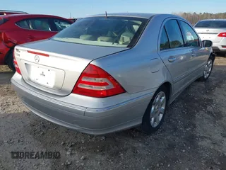 2005 Mercedes-Benz C 320 с VIN WDBRF64JX5F565631, выставлен на аукционе IAAI как лот 41416724 с пробегом 154 981 миль миль и . История ставок и продаж доступна на DreamBid. Изображение 4.
