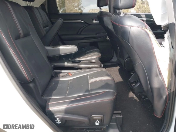 2019 Toyota Highlander SE with VIN 5TDKZRFHXKS308146, listed as a IAAI auction lot 41556837 with 52,555 mi miles. Bid and sale history available at carsss.com. Image 8.