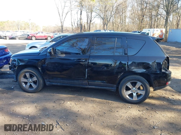 2017 Jeep Compass High Altitude with VIN 1C4NJDEB4HD109831, listed as a IAAI auction lot 42022301 with 125,148 mi miles and . Bid and sale history available at DreamBid. Image 14.