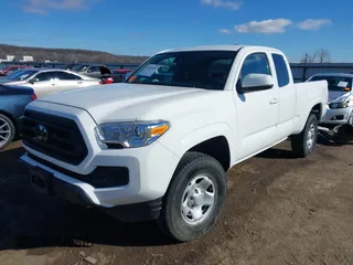 2022 Toyota Tacoma SR с VIN 3TYRX5GN8NT046105, выставлен на аукционе IAAI как лот 41405892 с пробегом 112 340 миль миль и . История ставок и продаж доступна на DreamBid. Изображение 18.