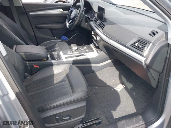 2018 Audi Q5 Premium Plus with VIN WA1BNAFY0J2028040, listed as a IAAI auction lot 41690415 with 1 mi miles. Bid and sale history available at carsss.com. Image 5.