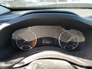 2017 Jeep Renegade Latitude z VIN ZACCJBBB5HPF56069, wystawiony jako Copart lot #74359274 z przebiegiem 153 998 mil mil oraz Nie do naprawy. Historia ofert i sprzedaży dostępna na DreamBid. Obrazek 9.