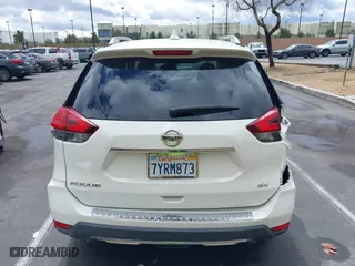 2017 Nissan Rogue S with VIN 5N1AT2MTXHC821253, listed as a IAAI auction lot 41769091 with 88,770 mi miles. Bid and sale history available at carsss.com. Image 17.