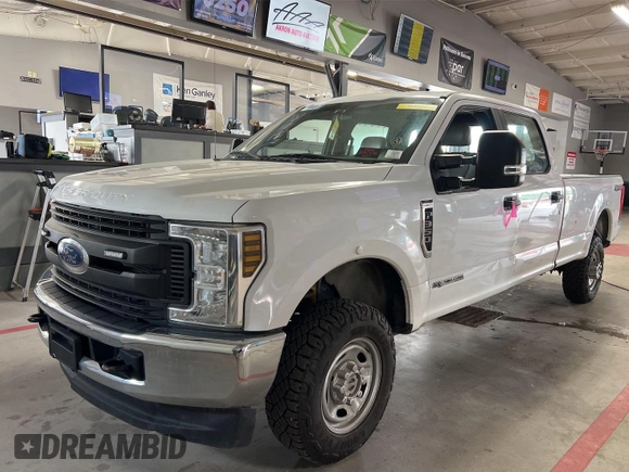 2019 Ford F-350 Platinum с VIN 1FT7W3BTXKED68083, выставлен на аукционе IAAI как лот 42602897 с пробегом 201 348 миль миль и . История ставок и продаж доступна на DreamBid. Изображение 29.