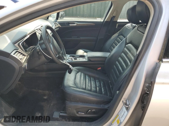 2017 Ford Fusion SE with VIN 3FA6P0HD4HR187841, listed as a Copart auction lot 61766415 with 74,303 mi miles and Salvage title. Bid and sale history available at DreamBid. Image 7.