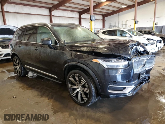 2021 Volvo XC90 Inscription with VIN YV4A221L3M1769642, listed as a Copart auction lot 59743205 with 41,765 mi miles and Salvage title. Bid and sale history available at DreamBid. Image 4.