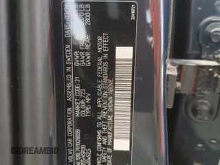 2024 Volvo XC60 Plus Dark Theme z VIN YV4L12RL7R1928699, wystawiony jako Copart lot #56486195 z przebiegiem Nie podano mil oraz Nie do naprawy • Non repairable. Historia ofert i sprzedaży dostępna na DreamBid. Obrazek 13.