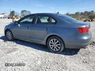 2011 Volkswagen Jetta SE с VIN 3VWDX7AJ6BM316612, выставлен на аукционе Copart как лот 46415495 с пробегом 147 179 миль миль и Списание • Salvage title. История ставок и продаж доступна на DreamBid. Изображение 2.