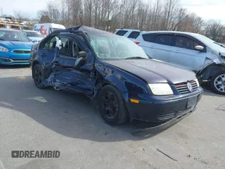 2000 Volkswagen Jetta GL z VIN 3VWRA29M2YM113489, wystawiony jako IAAI lot #41611184 z przebiegiem 210 865 mil mil oraz . Historia ofert i sprzedaży dostępna na DreamBid. Obrazek 1.