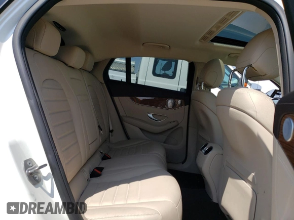 2019 Mercedes-Benz GLC with VIN WDC0J6EB0KF643940, listed as a Copart auction lot 62917773 with 59,282 mi miles. Bid and sale history available at carsss.com. Image 11.