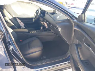 2022 Mazda CX-30 S Select with VIN 3MVDMBBL9NM448264, listed as a IAAI auction lot 41294686 with 9,324 mi miles and . Bid and sale history available at DreamBid. Image 5.