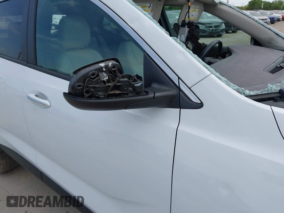 2020 Buick Encore GX Select with VIN KL4MMDSL0LB131551, listed as a IAAI auction lot 42023982 with 28,528 mi miles and . Bid and sale history available at DreamBid. Image 17.