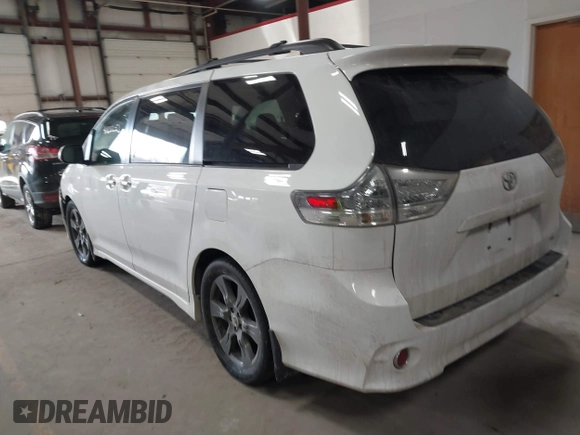 2017 Toyota Sienna SE with VIN 5TDXZ3DCXHS875329, listed as a IAAI auction lot 41650353 with Not provided miles and . Bid and sale history available at DreamBid. Image 3.
