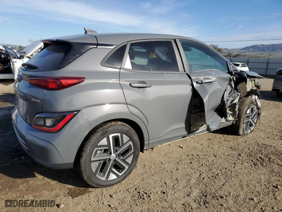 2023 Hyundai Kona Electric SEL with VIN KM8K33AG1PU165566, listed as a Copart auction lot 46165965 with 9,832 mi miles and Salvage Title. Bid and sale history available at carsss.com. Image 3.