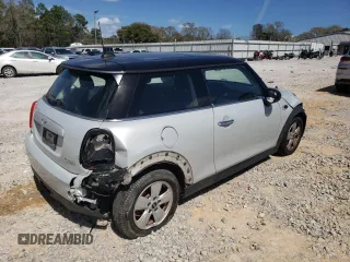 2014 MINI Hardtop with VIN WMWXM5C58ET933123, listed as a Copart auction lot 49443185 with 152,771 mi miles and Salvage Title. Bid and sale history available at DreamBid. Image 3.