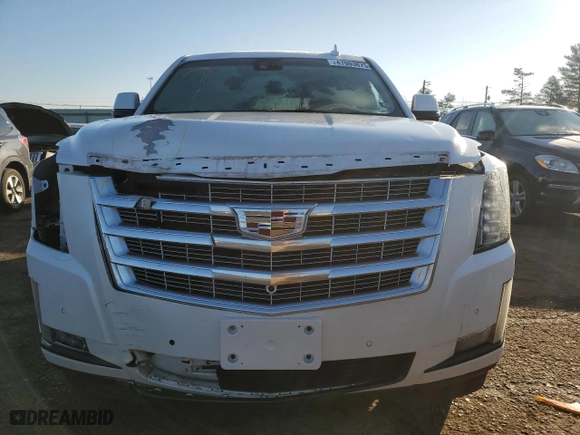 2019 Cadillac Escalade Luxury with VIN 1GYS4BKJXKR364353, listed as a Copart auction lot 47003875 with 61,967 mi miles and Salvage Title. Bid and sale history available at carsss.com. Image 5.