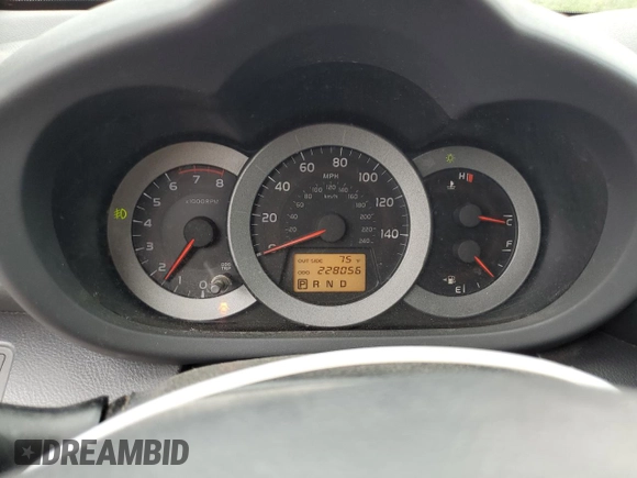 2007 Toyota RAV4 Sport with VIN JTMBK32V976018212, listed as a Copart auction lot 58988365 with 228,056 mi miles and Clean title. Bid and sale history available at DreamBid. Image 9.