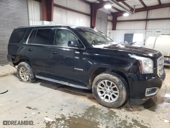 2017 GMC Yukon SLT with VIN 1GKS2BKCXHR130031, listed as a Copart auction lot 45813975 with 209,977 mi miles and Salvage Title. Bid and sale history available at carsss.com. Image 4.