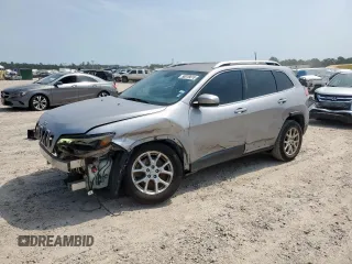2019 Jeep Cherokee Latitude with VIN 1C4PJLCB2KD332429, listed as a Copart auction lot 58076815 with 124,958 mi miles and Salvage title. Bid and sale history available at DreamBid. Image 1.
