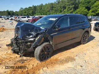 2022 Volkswagen Tiguan SE z VIN 3VV3B7AX0NM095872, wystawiony jako Copart lot #59027465 z przebiegiem Nie podano mil oraz Szkoda całkowita • Salvage title. Historia ofert i sprzedaży dostępna na DreamBid. Obrazek 1.