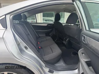 2019 Subaru Legacy Premium z VIN 4S3BNAF67K3027967, wystawiony jako Copart lot #60914165 z przebiegiem 155 504 mil mil oraz Czysty tytuł • Clean title. Historia ofert i sprzedaży dostępna na DreamBid. Obrazek 6.